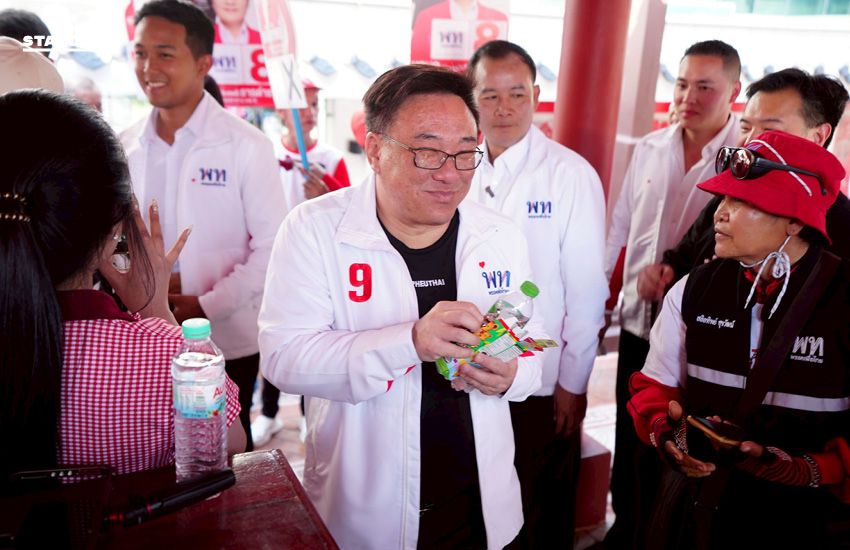 จุลพันธ์นำทีมเพื่อไทยบุก ปากน้ำ มั่นใจทวงคืน สมุทรปราการ เปลี่ยน ส้ม เป็น แดง เมินผลโพล ชี้ชะตาอยู่ที่ประชาชน 8 ก.พ. 3