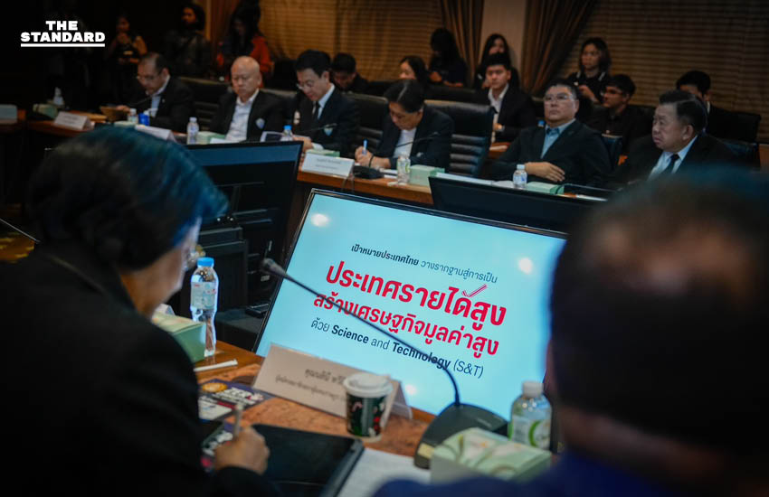 เลือกตั้ง 2569 : เพื่อไทยถก สภาหอการค้า เดินหน้าผลักดันนโยบายเศรษฐกิจ ย้ำให้ความสำคัญเศรษฐกิจ-การศึกษา-การเมือง 4