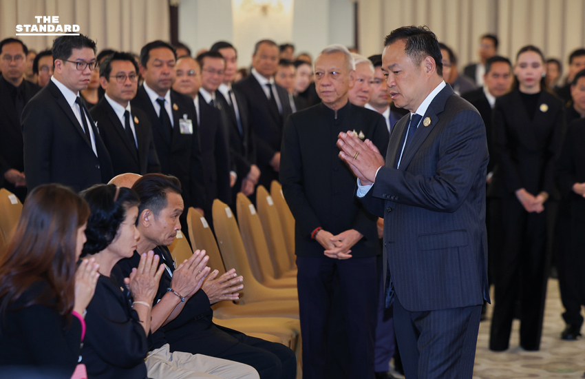 นายกฯ เป็นพยาน มอบเงินเยียวยาครอบครัวผู้เสียชีวิตจากเหตุเครนถล่มทับรถไฟ รายละ 1,340,000 บาท ยืนยัน ไม่ทอดทิ้งประชาชน 5