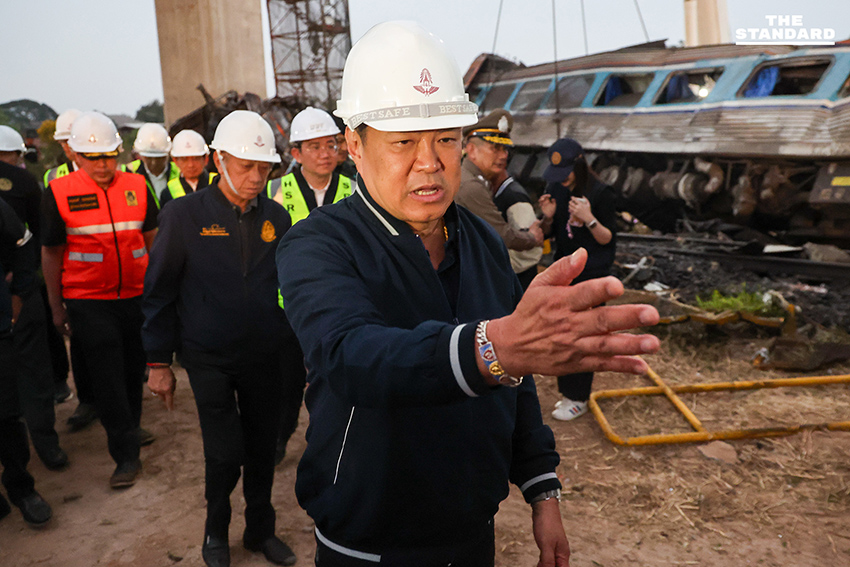 นายกรัฐมนตรีลงพื้นที่ โคราช สั่งเยียวยาขั้นสูงสุดเหตุเครนถล่มทับรถไฟด่วนพิเศษ กำชับ รฟท. สรุปผลสอบใน 15 วัน 3