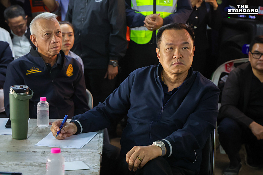 นายกรัฐมนตรีลงพื้นที่ โคราช สั่งเยียวยาขั้นสูงสุดเหตุเครนถล่มทับรถไฟด่วนพิเศษ กำชับ รฟท. สรุปผลสอบใน 15 วัน 7