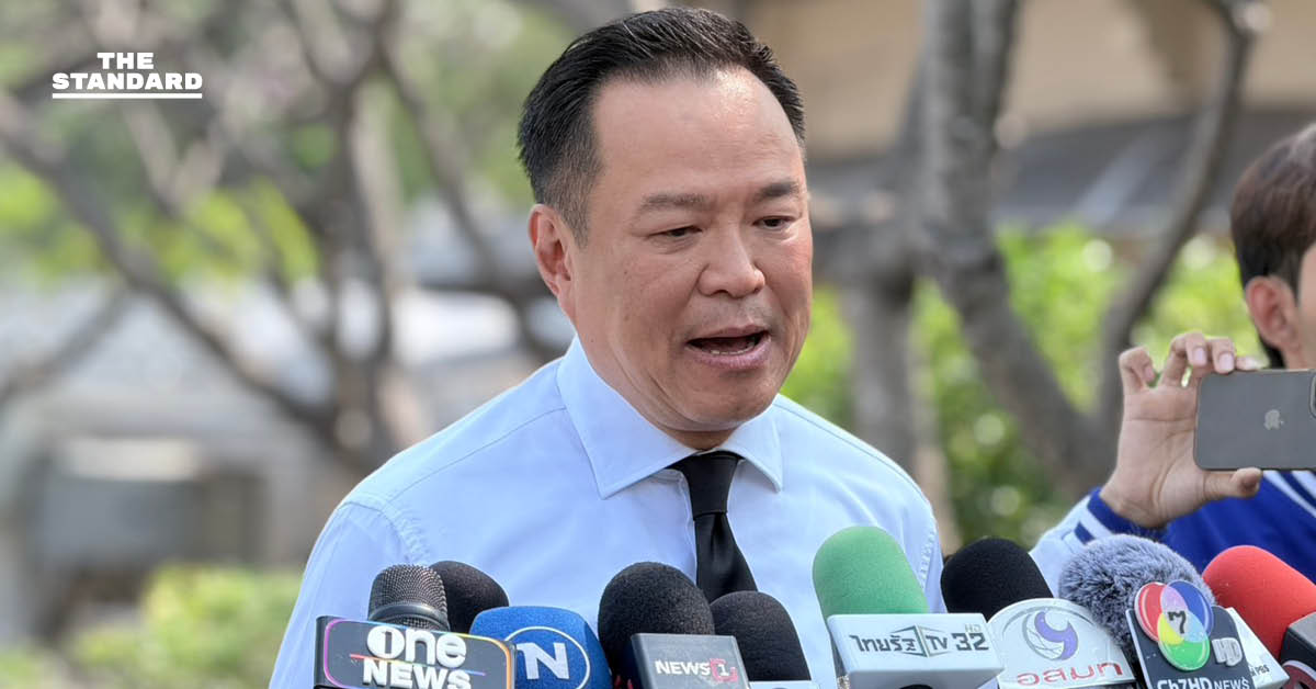 The provided headline already conforms to the Khaosod/Thairath spacing rule, as there are no instances where a proper noun immediately follows a verb, requiring an additional space. Therefore, no changes are needed. Headline: นายกฯ รับเหตุความไม่สงบชายแดนใต้ ประกอบหลายปัจจัย ชี้ปฏิเสธความรับผิดชอบไม่ได้ ต้องสังคายนาด้านการข่าว