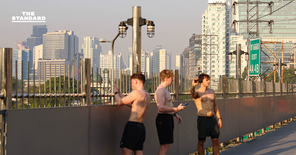 กทม. เฝ้าระวังฝุ่น PM 2.5 พุ่งเกินมาตรฐาน พบ บางรัก-ปทุมวัน ค่าฝุ่นสูงสุด เริ่มส่งผลกระทบต่อสุขภาพ