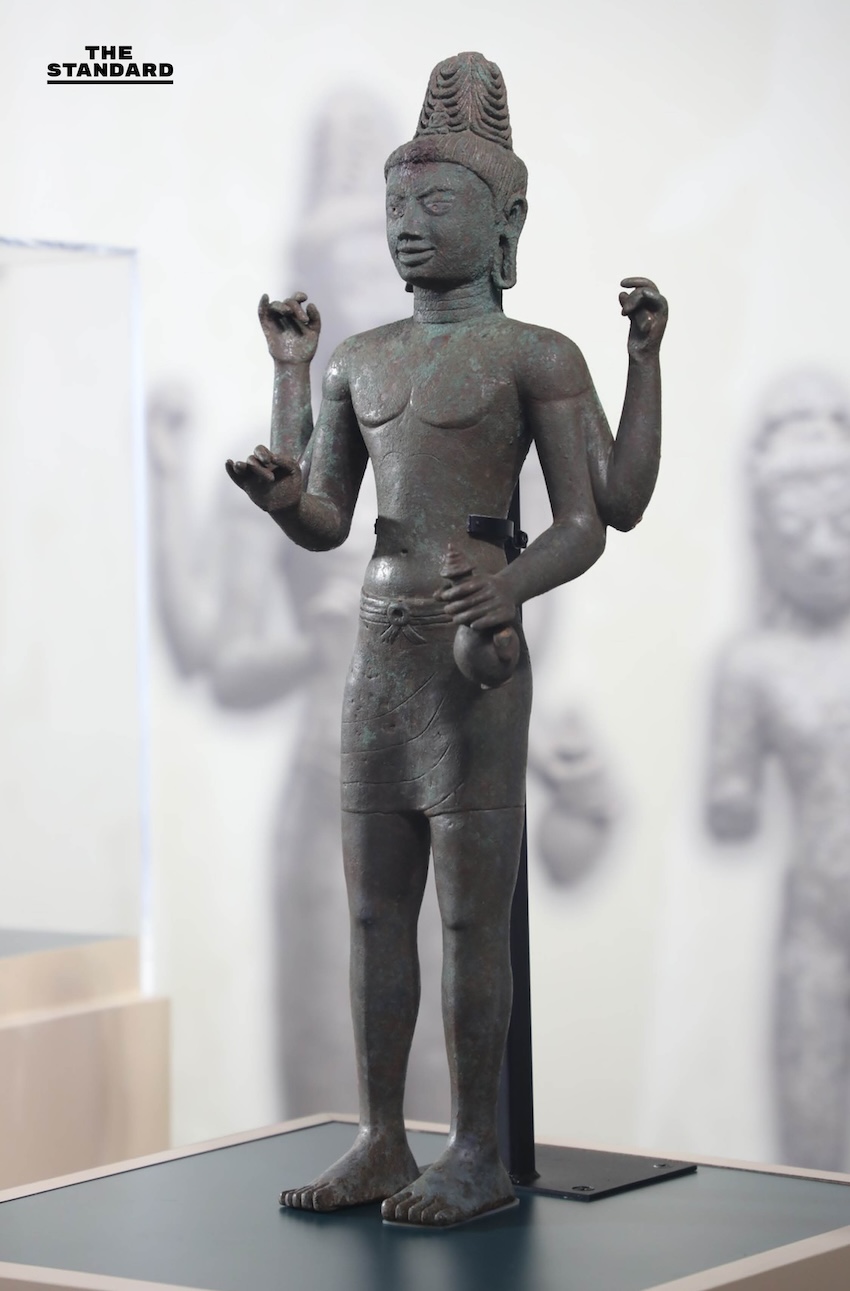 รมว.วธ. รับมอบ 4 ประติมากรรมสำริดกลุ่มประโคนชัย อายุกว่า 1,200 ปี คืนสู่มาตุภูมิ หลังทวงคืนสำเร็จจากสหรัฐฯ 2