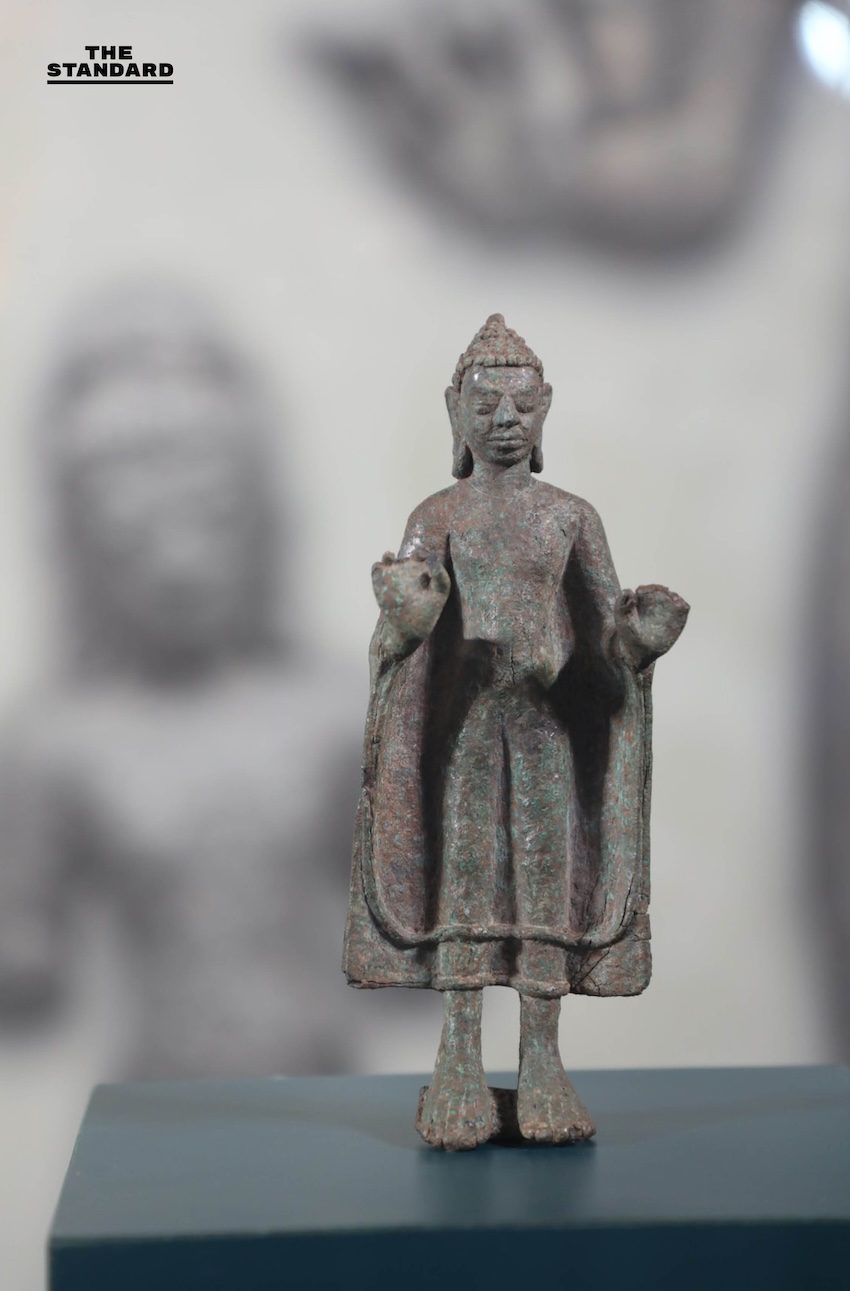 รมว.วธ. รับมอบ 4 ประติมากรรมสำริดกลุ่มประโคนชัย อายุกว่า 1,200 ปี คืนสู่มาตุภูมิ หลังทวงคืนสำเร็จจากสหรัฐฯ 4