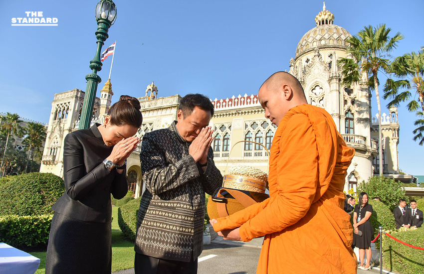 นายกฯ นำ ครม.ทำบุญปีใหม่ 69 เอาฤกษ์เอาชัยปีม้าทอง อวยพรคนไทย ประเทศชาติมั่นคง ขอให้การเลือกตั้ง - ข้อสั่งการนโยบายเรียบร้อย 1