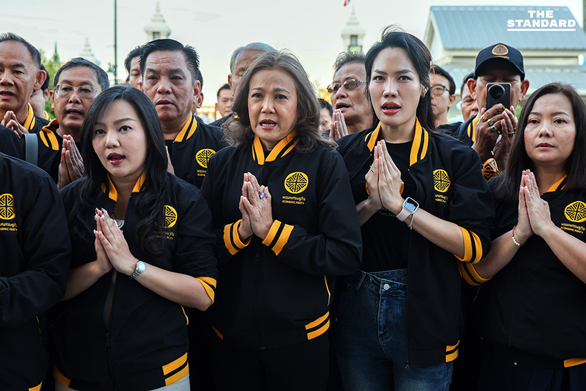 พล.อ.รังษี นำ พรรคเศรษฐกิจ สาบาน ศาลหลักเมือง ไม่โกง-ไม่หนุนทุนสีเทา หากผิดสัญญาพร้อมลาออก 6