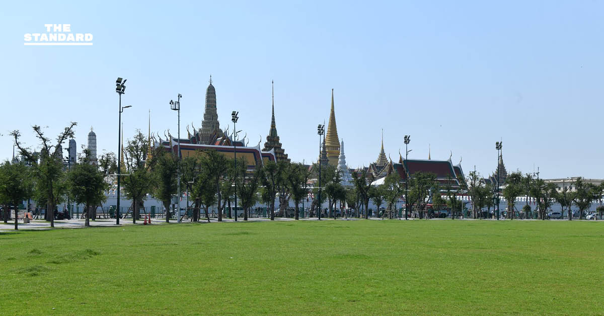 เจ้าหน้าที่กรุงเทพมหานครและกรมศิลปากรลงพื้นที่ตรวจท้องสนามหลวง เตรียมก่อสร้างพระเมรุมาศ