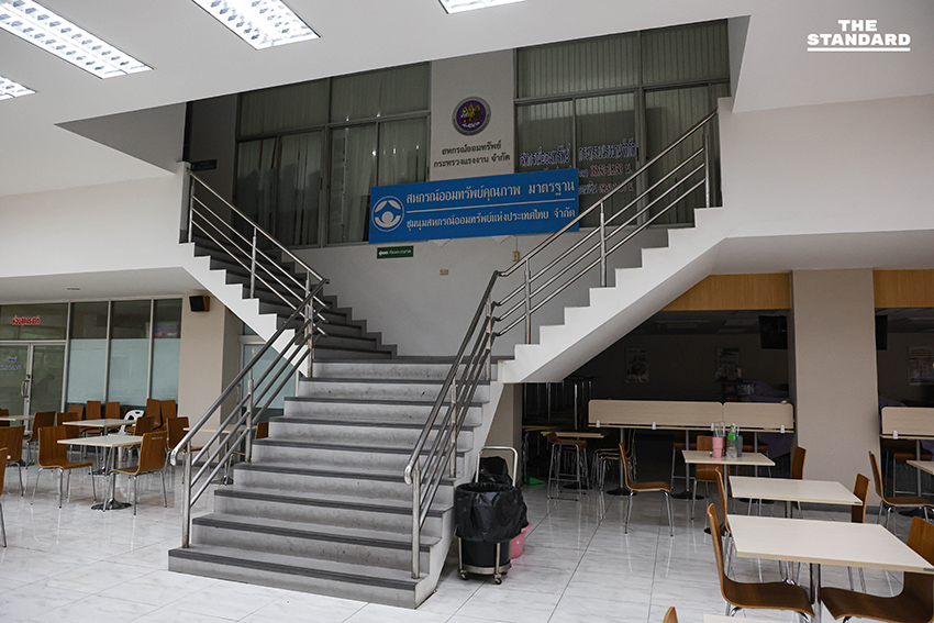 ภาพภายในโรงอาหารกระทรวงแรงงานหลังการปรับปรุง 14