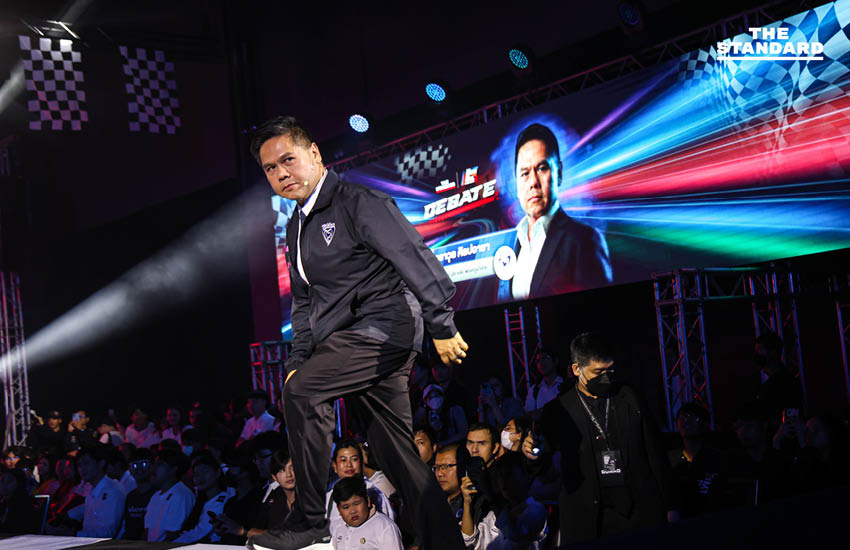 ภาพบรรยากาศเวที THE STANDARD DEBATE ที่พารากอน ฮอลล์ พร้อม 5 ตัวแทนพรรคการเมืองประชันวิสัยทัศน์ 6