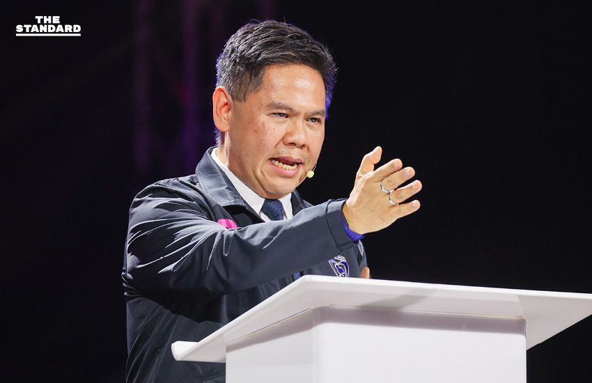 ภาพตัวแทน 5 พรรคการเมืองหลักร่วมดีเบตประชันวิสัยทัศน์บนเวที THE STANDARD DEBATE ก่อนการเลือกตั้ง 8