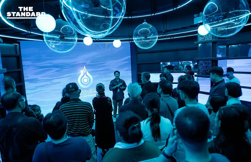 ภาพบรรยากาศการแสดงละครเพลง ‘Still On My Mind ในดวงใจนิรันดร์’ กลางสวน โดย ปตท. พร้อมแสง สี เสียงและเทคนิค Projection Mapping 4