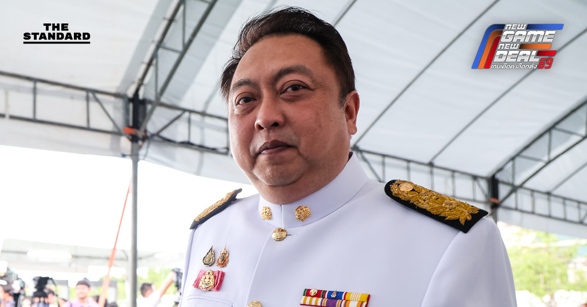 สุชาติ ชมกลิ่น รองนายกรัฐมนตรีและรัฐมนตรีว่าการกระทรวงทรัพยากรธรรมชาติและสิ่งแวดล้อม แถลงข่าวที่ทำเนียบรัฐบาล