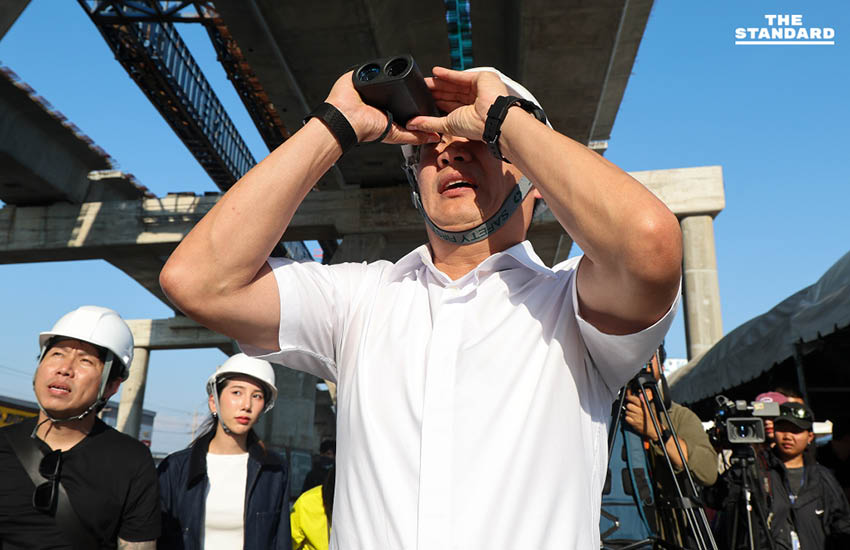 สุชัชวีร์ลงพื้นที่เครน **พระราม 2** ถล่ม คาดสาเหตุเครื่องมือไร้คุณภาพ เย้ยสมุดพกตัดแต้มไม่มีผู้รับเหมาเกรงกลัว 2