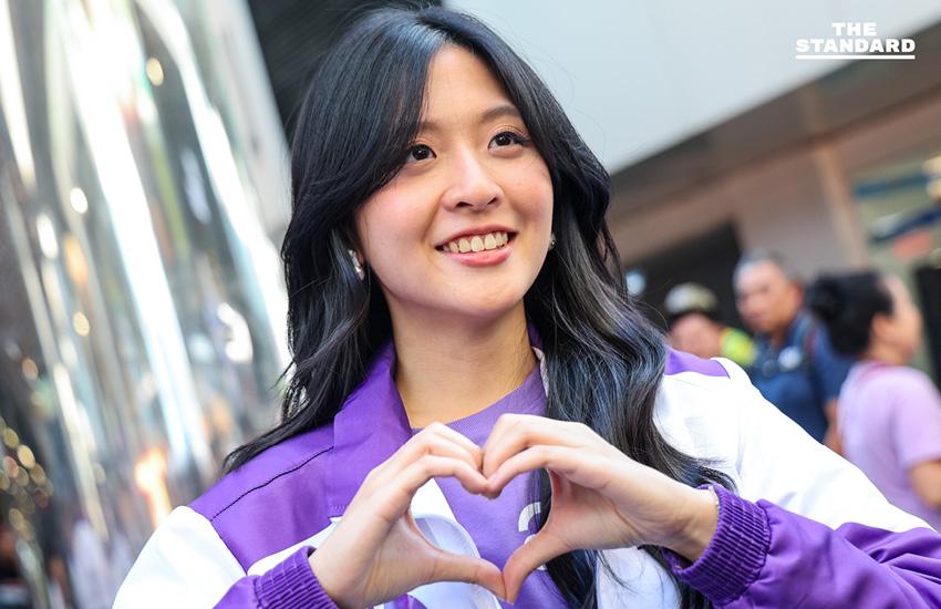 สุดารัตน์ ควงจินนี่ บุกสยาม เปิดนโยบายพรรคไทยสร้างไทย กั๊กจับมือพรรคไหน เตือนอย่าประกาศแรง ระวังจบเป็นแกงโฮะ 3