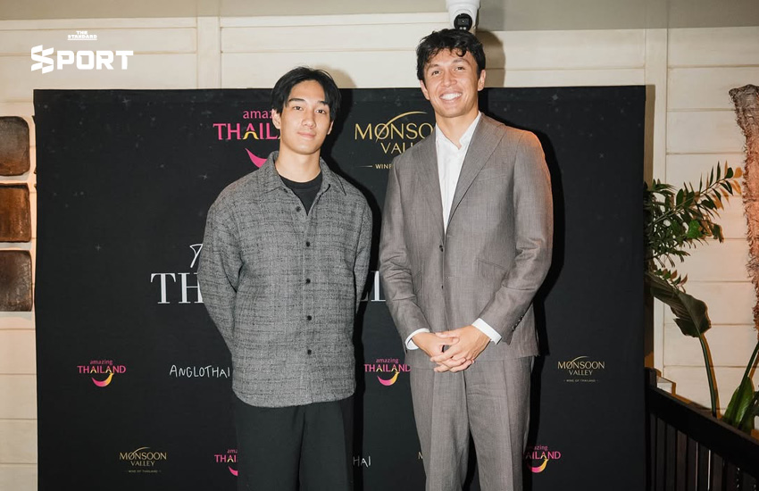 เติ้น ทัศนพล อินทรภูวศักดิ์ นักแข่งรถไทย ในชุดแข่ง 1