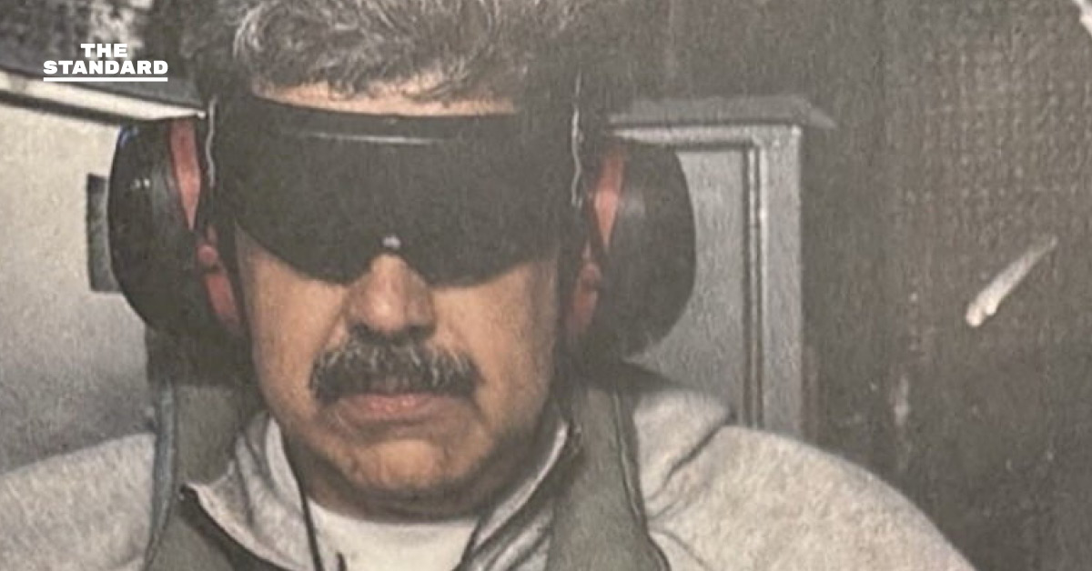 The provided headline already follows the Khaosod/Thairath spacing rule (adding a space before proper nouns that follow a verb). The sequence บุกจับ ‘มาดูโร’ demonstrates this, as there is a space between the verb phrase บุกจับ and the proper noun ‘มาดูโร’. Other parts of the headline also follow typical generous spacing for readability in this style. Therefore, no changes are needed. **Original Headline (already correctly formatted):** ปฏิบัติการทรัมป์ บุกจับ ‘มาดูโร’ ผิดกฎหมายระหว่างประเทศอย่างไร?