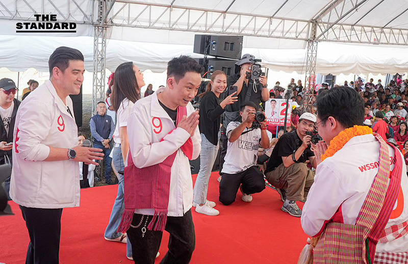 ยศชนัน บุก ไทรโยค หาเสียงเน้นนโยบาย ไม่โจมตีใคร ประกาศสงครามความยากจน ปลุกเลือก ‘พนม โพธิ์แก้ว’ กลับสภาให้ถล่มทลาย 1