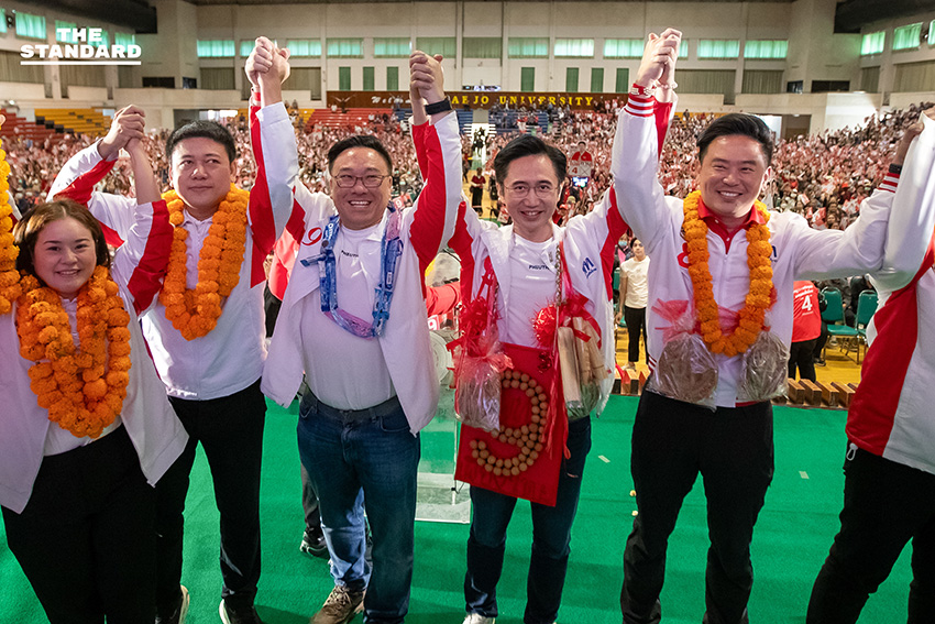 ศ.ดร.ยศชนัน วงศ์สวัสดิ์ และ จุลพันธ์ อมรวิวัฒน์ หัวหน้าพรรคเพื่อไทย ปราศรัยหาเสียงต่อหน้าประชาชนจำนวนมากในจังหวัดเชียงใหม่ 1