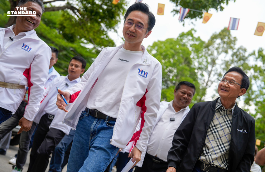 ศ.ดร.ยศชนัน วงศ์สวัสดิ์ และ สมชาย วงศ์สวัสดิ์ ลงพื้นที่หาเสียงที่จังหวัดนครศรีธรรมราช ท่ามกลางประชาชนที่มารอต้อนรับและให้กำลังใจ 1