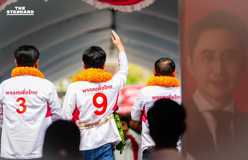 ศ.ดร.ยศชนัน วงศ์สวัสดิ์ และ สมชาย วงศ์สวัสดิ์ ลงพื้นที่หาเสียงที่จังหวัดนครศรีธรรมราช ท่ามกลางประชาชนที่มารอต้อนรับและให้กำลังใจ 2