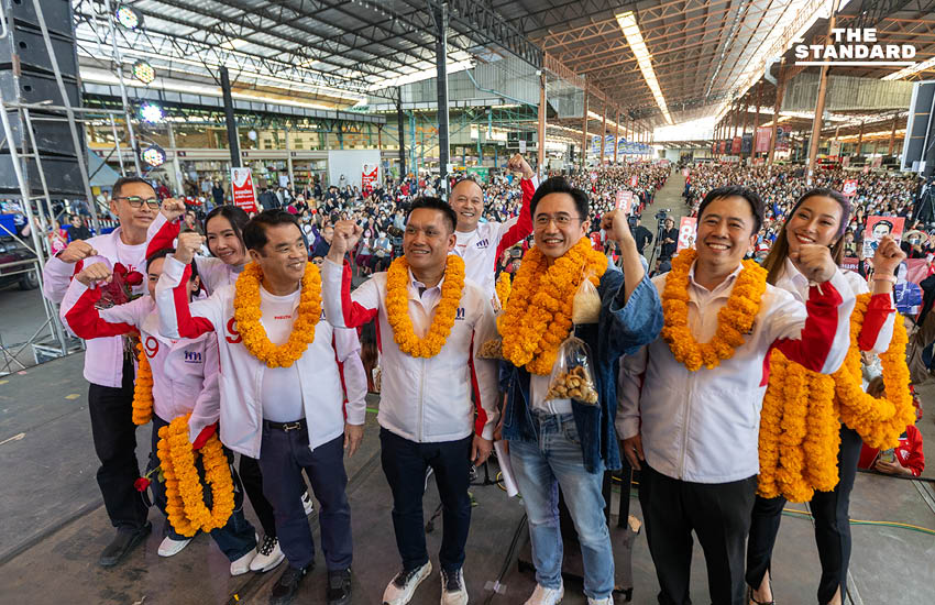 ยศชนัน อ้อน คนลำพูน ขอเป็น นายกฯ ยัน เพื่อไทย ไม่มีเลือดไหล มีแต่ ทรท. ปิ๊กบ้าน ด้าน ณัฐวุฒิ ปลุกใจ ส่งกำลังใจถึง ทักษิณ ในเรือนจำ 4