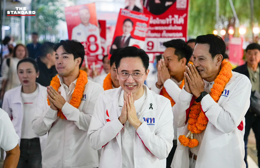 ‘ยศชนัน’ นำทัพเพื่อไทยทำบุญเอาฤกษ์เอาชัยปีใหม่ ลุยตลาดยิ่งเจริญ รับฟังเสียงชาวบ้าน เผยปี 69 เป็นปีแห่งการเปลี่ยนแปลง 3