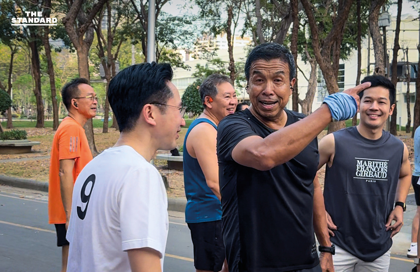 ยศชนันนำ เพื่อไทยวิ่งออกกำลัง สวนลุมพินี ดัน รถไฟฟ้า 20 บาท- รถเมล์แอร์ 10 บาท ลดมลพิษ 11