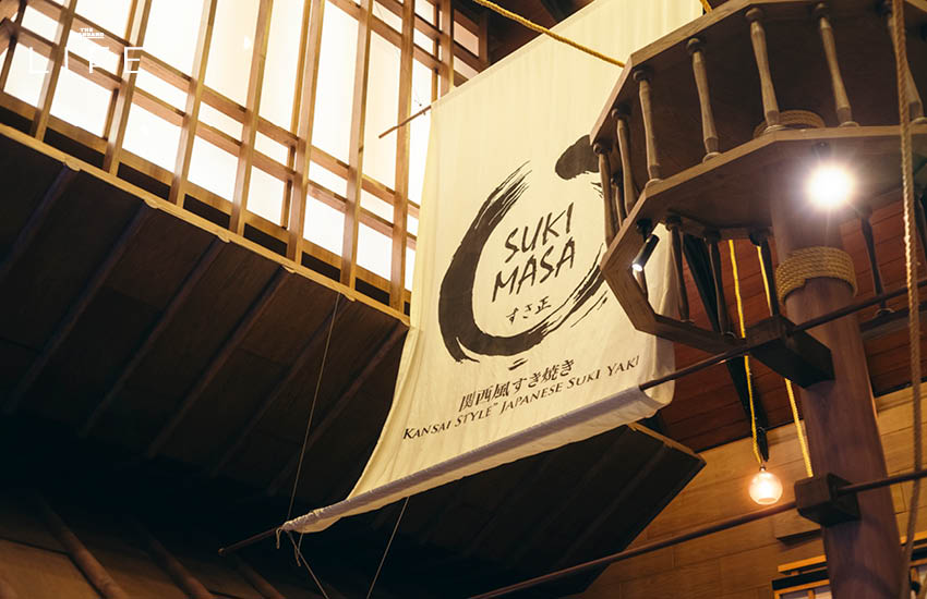 ดีเจพุฒ พุฒิชัย ในลุคสบายๆ ขณะพักผ่อนหลังเลิกงาน