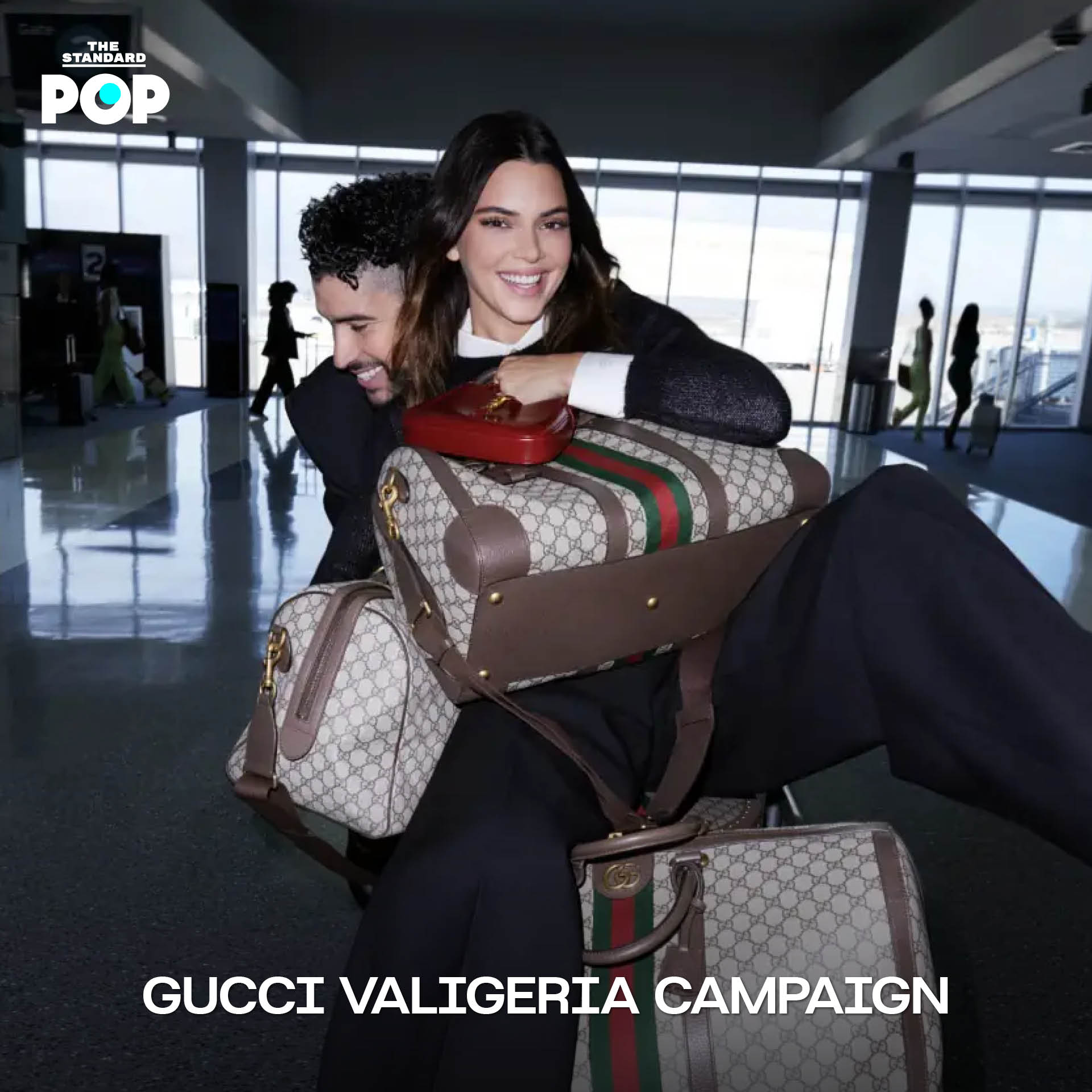 Bad Bunny ในชุดดีไซน์ล้ำสมัยที่สะท้อนถึงสไตล์ไร้เพศ (Genderless Fashion)