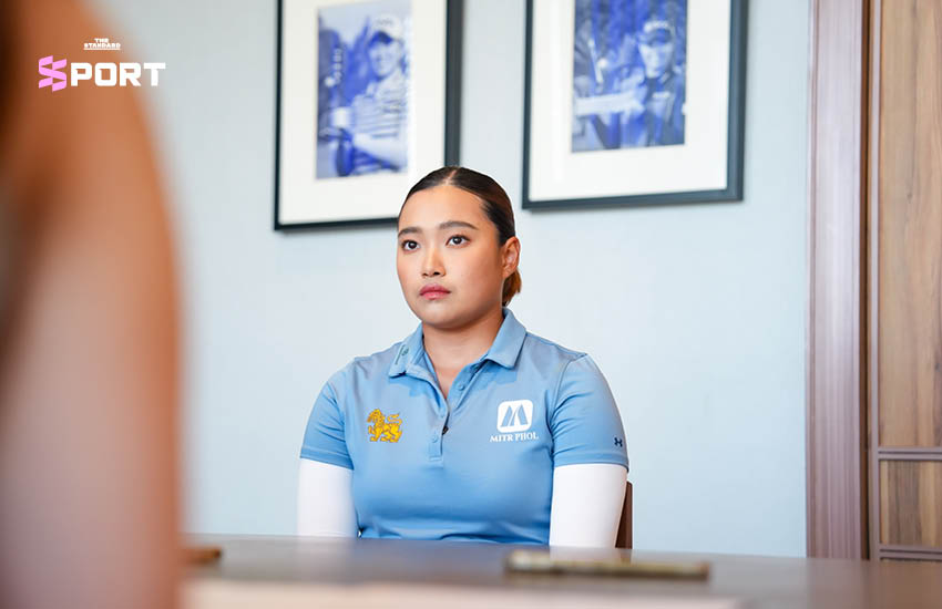 เอพริล-ชนกนันท์ อังกุรเศรณี 