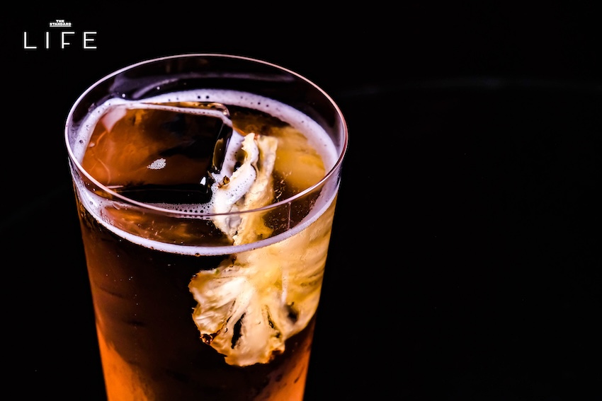 บรรยากาศ Aether รูฟท็อปบาร์ใหม่ย่านสีลม พร้อมค็อกเทลสร้างสรรค์และการออกแบบสไตล์ฟิวเจอริสติก 4