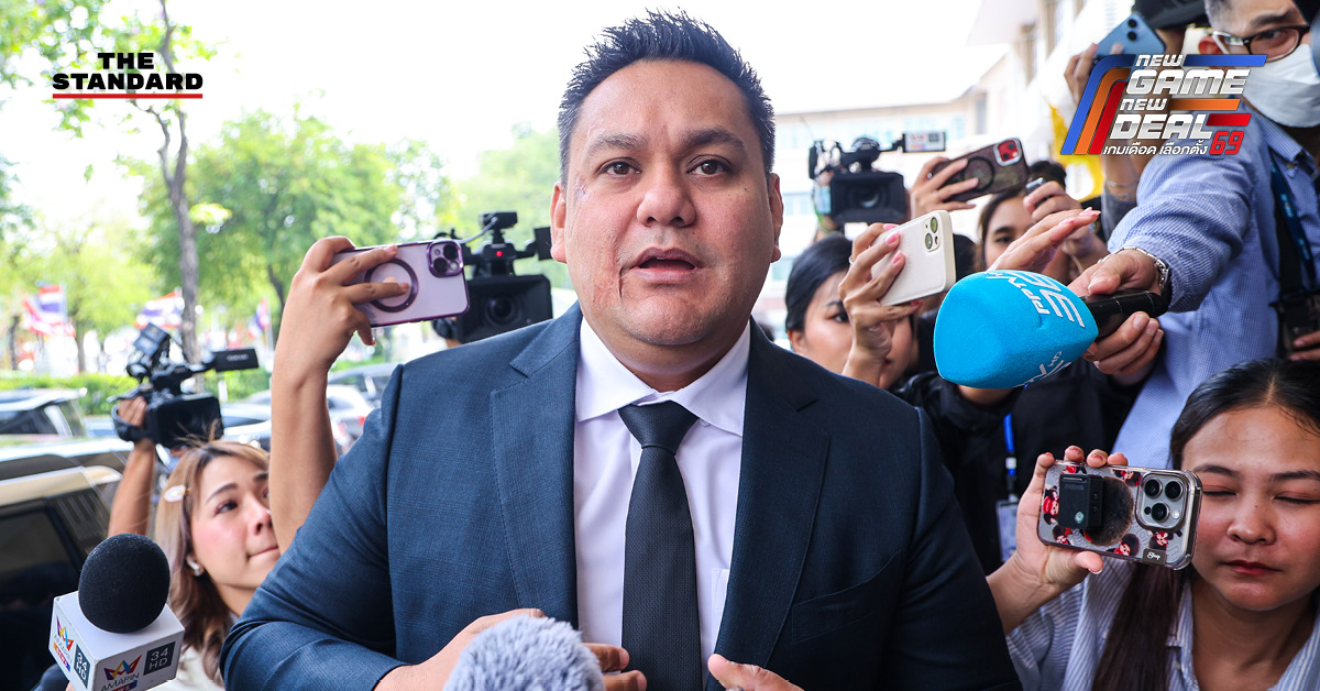 อามินทร์ มะยูโซ๊ะ รัฐมนตรีช่วยว่าการกระทรวงเกษตรและสหกรณ์ เดินทางเข้ากระทรวงเกษตรและสหกรณ์