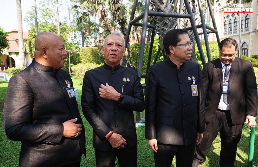 อนุทิน ชาญวีรกูล นายกรัฐมนตรี นำประชุมคณะรัฐมนตรีหลังการเลือกตั้ง ที่ทำเนียบรัฐบาล 10