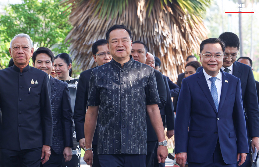 อนุทิน ชาญวีรกูล นายกรัฐมนตรี นำประชุมคณะรัฐมนตรีหลังการเลือกตั้ง ที่ทำเนียบรัฐบาล 6