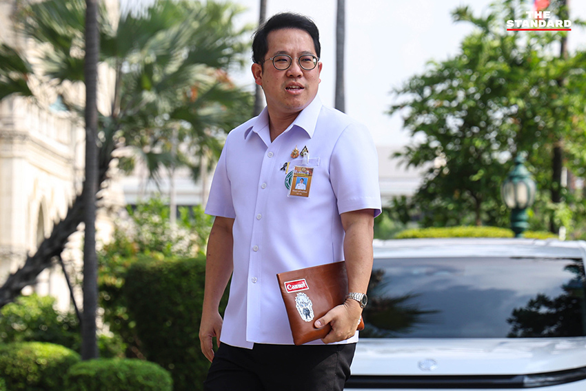 อนุทิน ชาญวีรกูล เป็นประธานการประชุมคณะรัฐมนตรี ณ ทำเนียบรัฐบาล เพื่อหารือมาตรการรับมือภาษีนำเข้าสหรัฐฯ และกระแสการจัดตั้งรัฐบาล 13