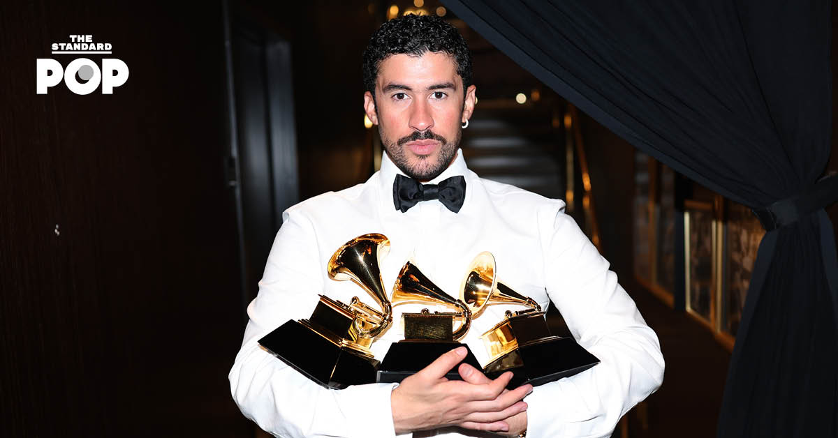 Bad Bunny ถือรางวัล Grammy Awards 2026 สาขาอัลบั้มแห่งปี
