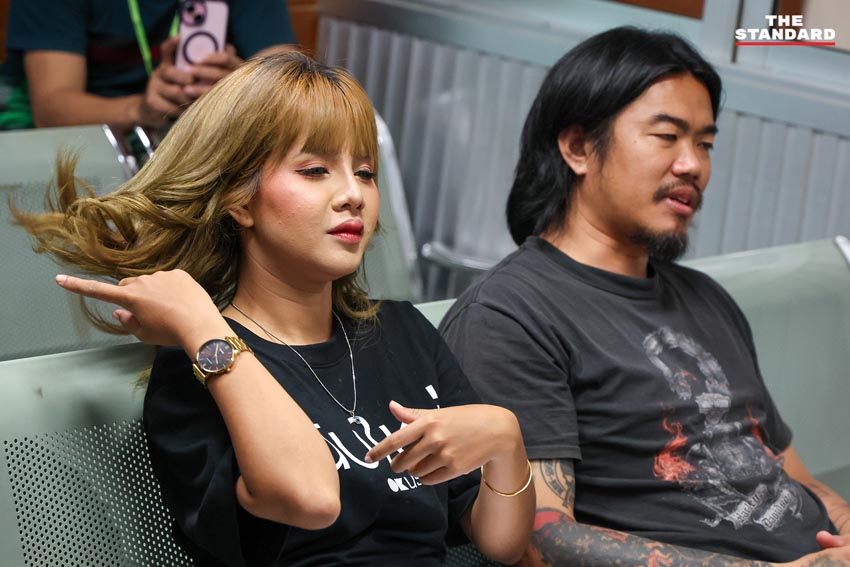 กลุ่มเฝ้าหีบฯ ฟ้องกลับ ผอ. กกต. ชลบุรี เขต 1 ที่ สภ. เมืองชลบุรี 8