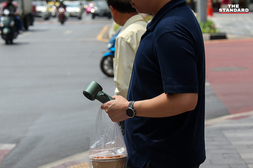 ภาพทิวทัศน์ กรุงเทพมหานคร แสดงสภาพอากาศร้อนในตอนกลางวัน พร้อมเมฆฝนฟ้าคะนอง 7