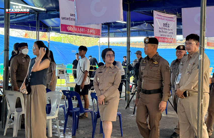 ผู้บัญชาการตำรวจนครบาลและผู้บัญชาการตำรวจแห่งชาติ ตรวจเยี่ยมหน่วยเลือกตั้งและจุดลงประชามติในกรุงเทพฯ และระยอง 6