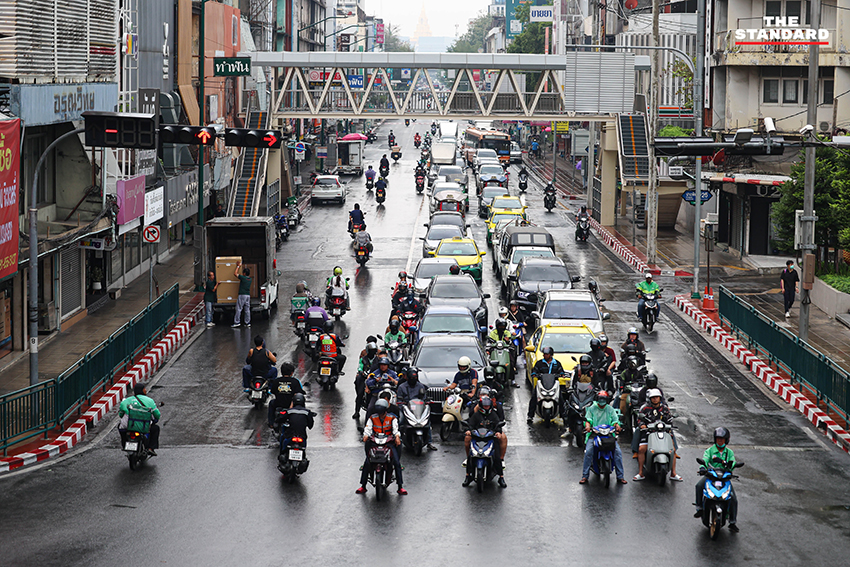 ภาพแสดงสภาพอากาศ กรุงเทพมหานครและปริมณฑล ที่มีแดดจัด อุณหภูมิสูง สลับกับฝนฟ้าคะนอง พร้อมคำเตือนจากกรมอุตุนิยมวิทยา 1