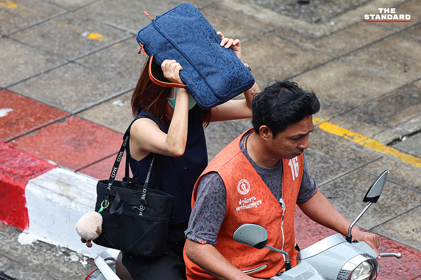 ภาพแสดงสภาพอากาศ กรุงเทพมหานครและปริมณฑล ที่มีแดดจัด อุณหภูมิสูง สลับกับฝนฟ้าคะนอง พร้อมคำเตือนจากกรมอุตุนิยมวิทยา 10