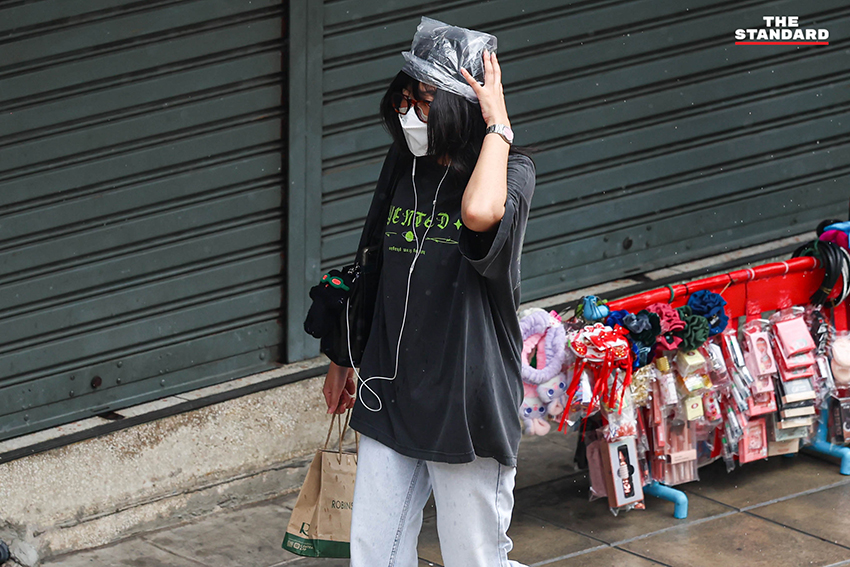 ภาพแสดงสภาพอากาศ กรุงเทพมหานครและปริมณฑล ที่มีแดดจัด อุณหภูมิสูง สลับกับฝนฟ้าคะนอง พร้อมคำเตือนจากกรมอุตุนิยมวิทยา 11