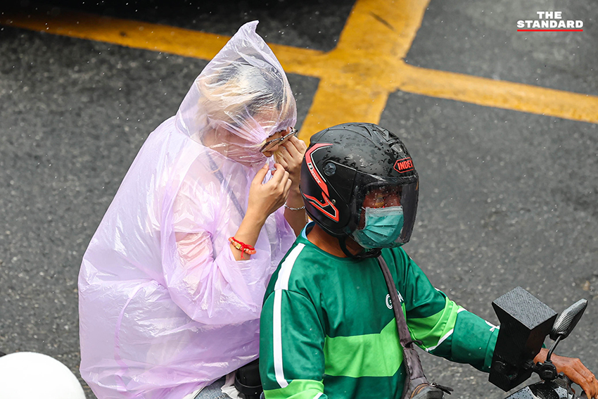 ภาพแสดงสภาพอากาศ กรุงเทพมหานครและปริมณฑล ที่มีแดดจัด อุณหภูมิสูง สลับกับฝนฟ้าคะนอง พร้อมคำเตือนจากกรมอุตุนิยมวิทยา 2