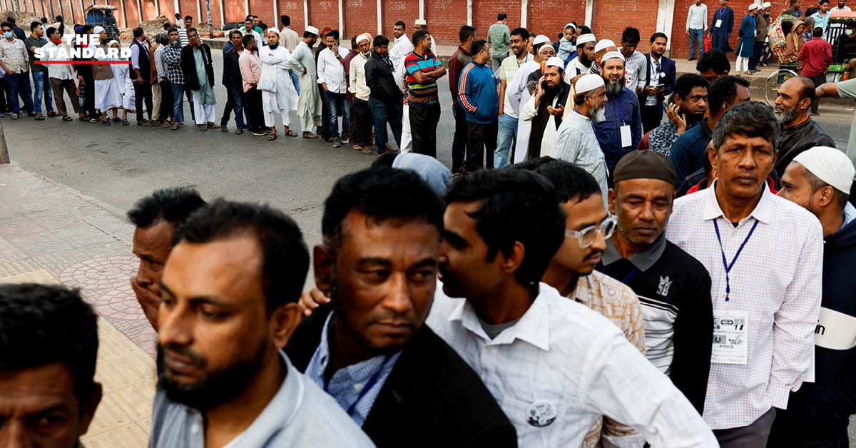 ภาพประชาชน บังกลาเทศ ต่อแถวใช้สิทธิเลือกตั้งครั้งแรก หลังการประท้วงของ Gen Z โค่นผู้นำเผด็จการ