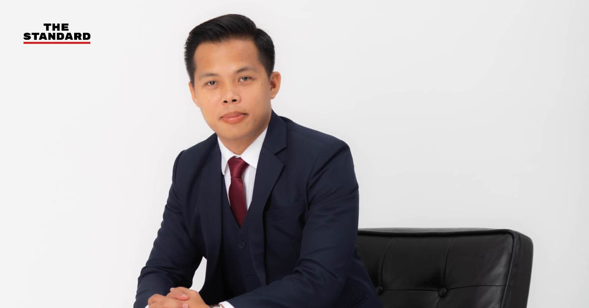 ภาพประกอบบัตรเลือกตั้งที่มีบาร์โค้ดและคิวอาร์โค้ด