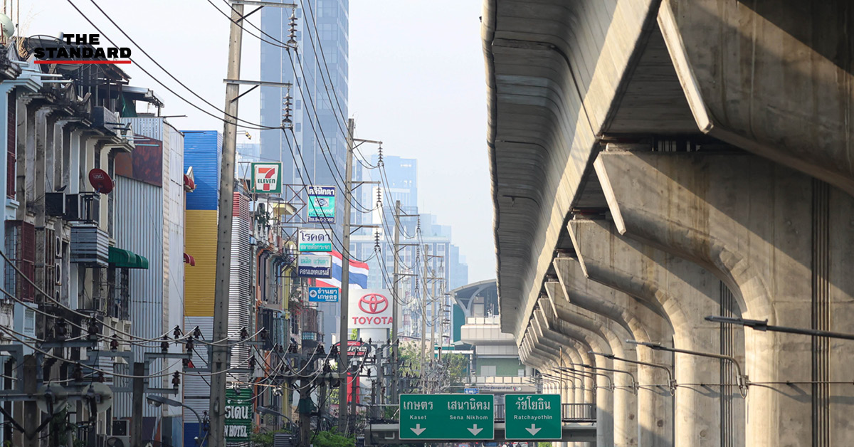 ฝุ่น PM 2.5 ปกคลุมกรุงเทพฯ เกินมาตรฐาน 46 พื้นที่ ระดับสีส้มเริ่มกระทบสุขภาพ