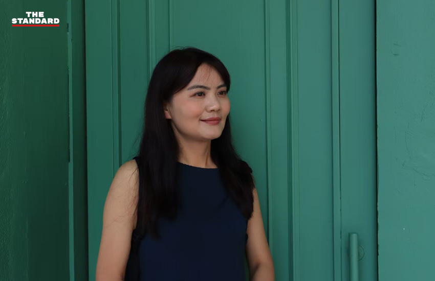 ภาพนักวิเคราะห์จีนผู้เชี่ยวชาญด้านไทยศึกษา ให้ความเห็นเกี่ยวกับการเลือกตั้งไทย 1