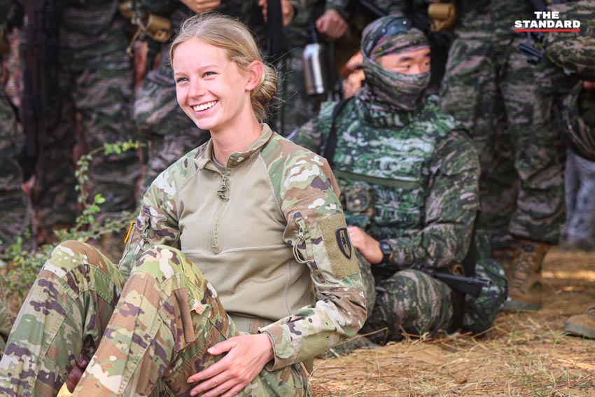 ภาพการฝึกยุทธวิธีสะเทินน้ำสะเทินบกในการฝึก Cobra Gold 2026 ที่หาดยาว ชลบุรี โดยกองทัพไทย สหรัฐฯ เกาหลีใต้ และสิงคโปร์ 20