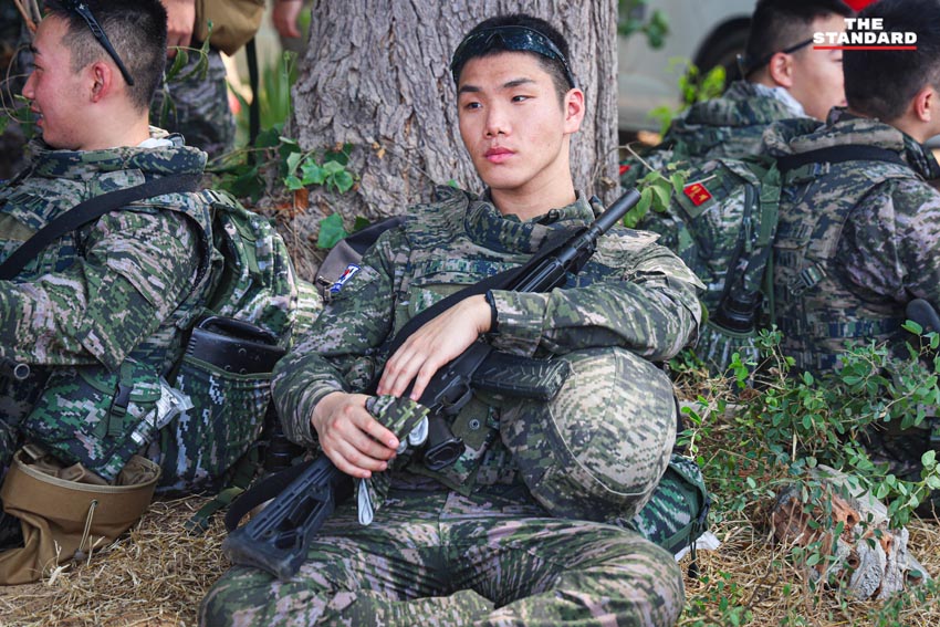 ภาพการฝึกยุทธวิธีสะเทินน้ำสะเทินบกในการฝึก Cobra Gold 2026 ที่หาดยาว ชลบุรี โดยกองทัพไทย สหรัฐฯ เกาหลีใต้ และสิงคโปร์ 5